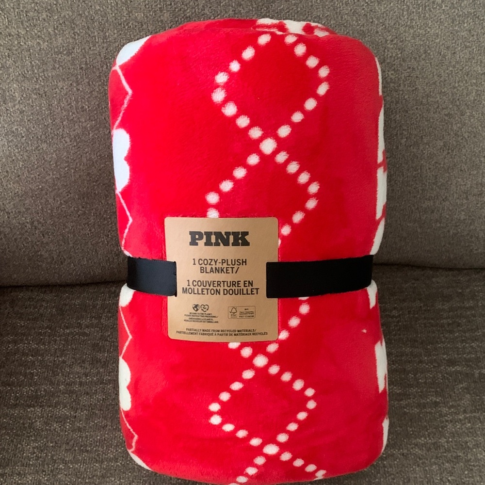 VS PINK holiday blanket